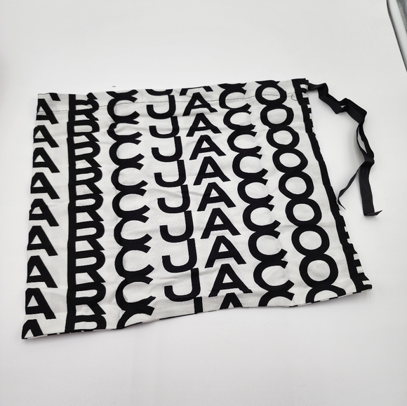 SOLD!!  Marc Jacobs The Snapshot Crossbody Bag, Saffiano Leather, Dust Bag, NWT - Picture 13 of 16